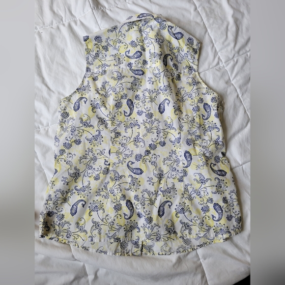 3  Women's tops - blouses for 1 great price- pre bundled deal! - Picture 2 of 15